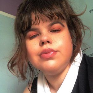 Meet your Posher, Maia lola